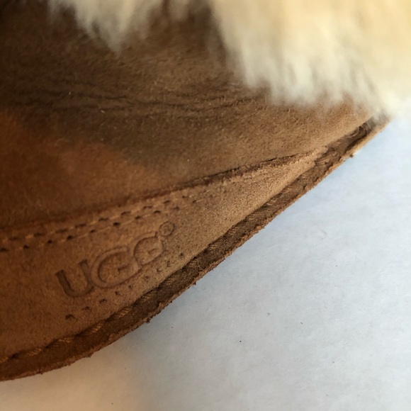 Brown Sherling Baby Ugg Boots, size Small - Picture 3 of 7